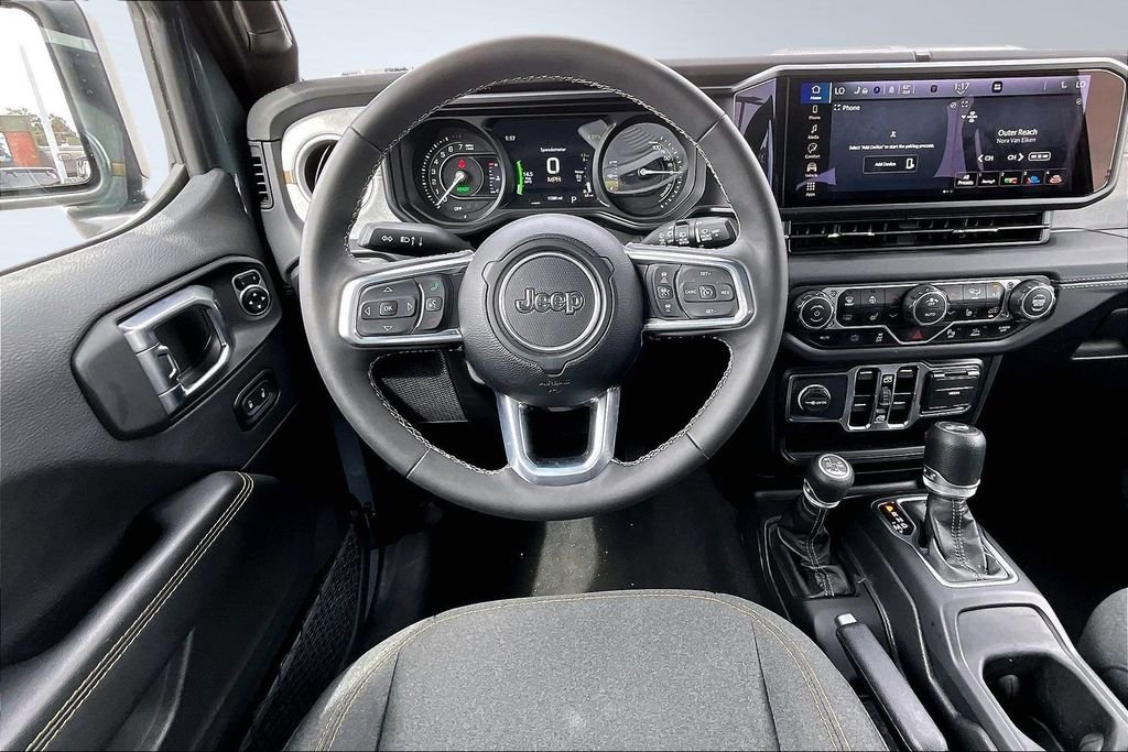 Certified 2025 Jeep Wrangler Unlimited Sahara w/ Safety Group image 5