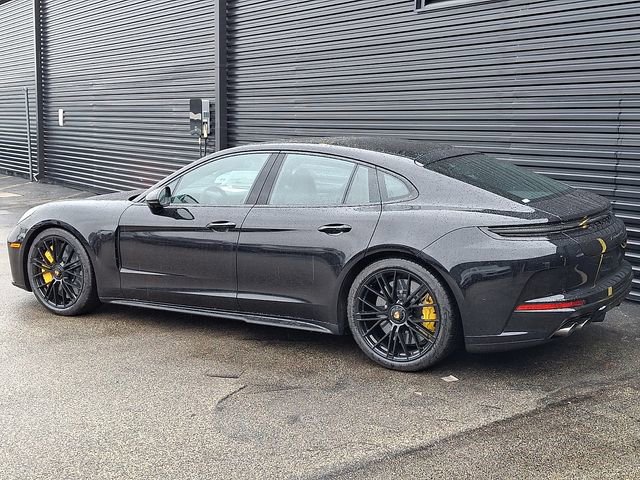 New 2026 Porsche Panamera GTS image 3