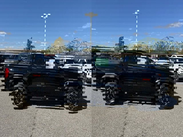 New 2026 GMC Canyon AT4 image 6