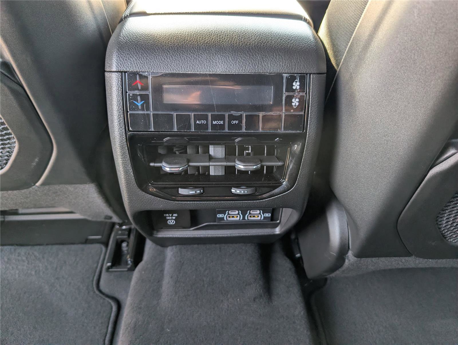 Used 2024 Jeep Grand Cherokee L Laredo AWD/4WD image 16