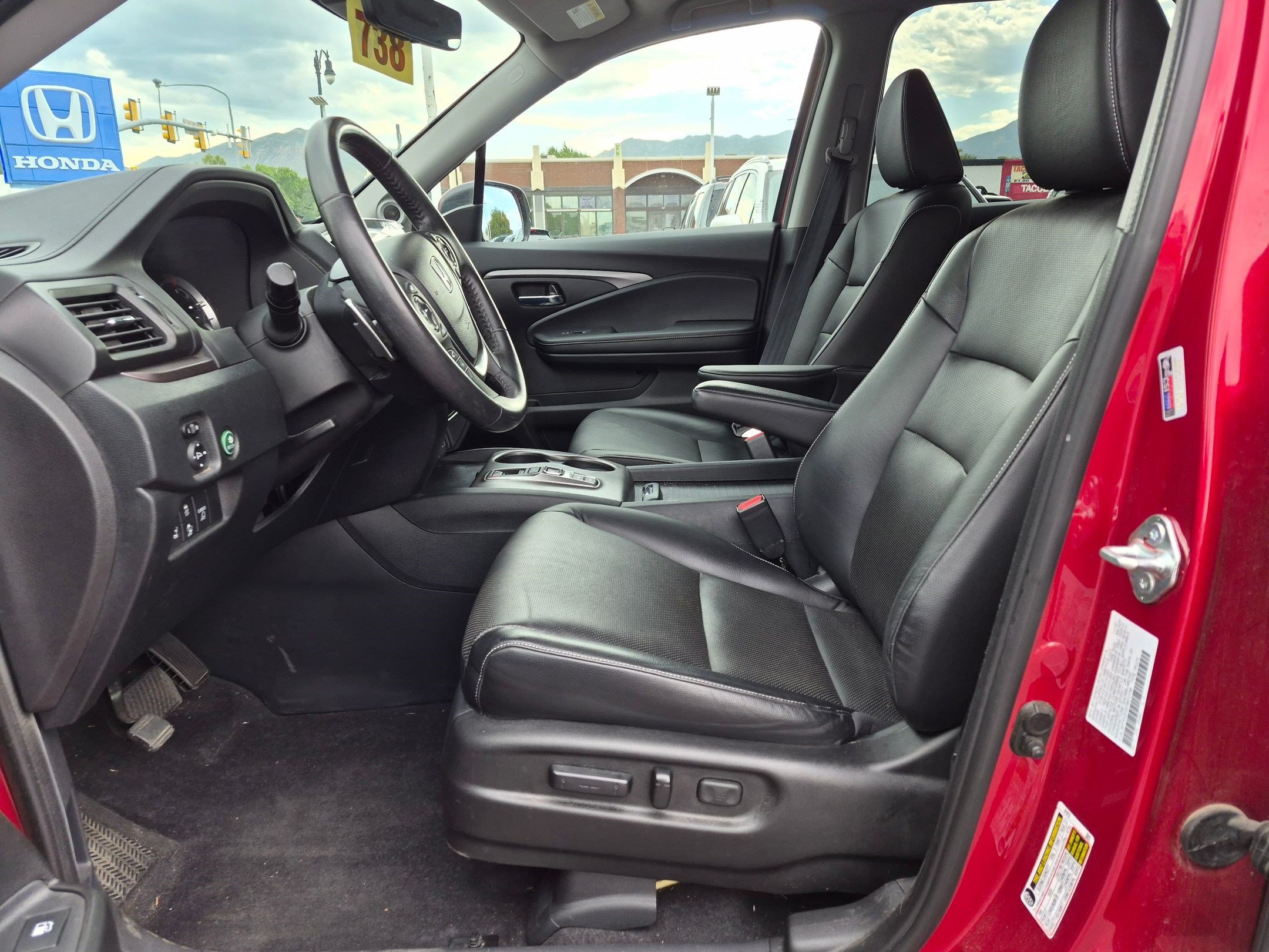 Certified 2023 Honda Ridgeline RTL image 17