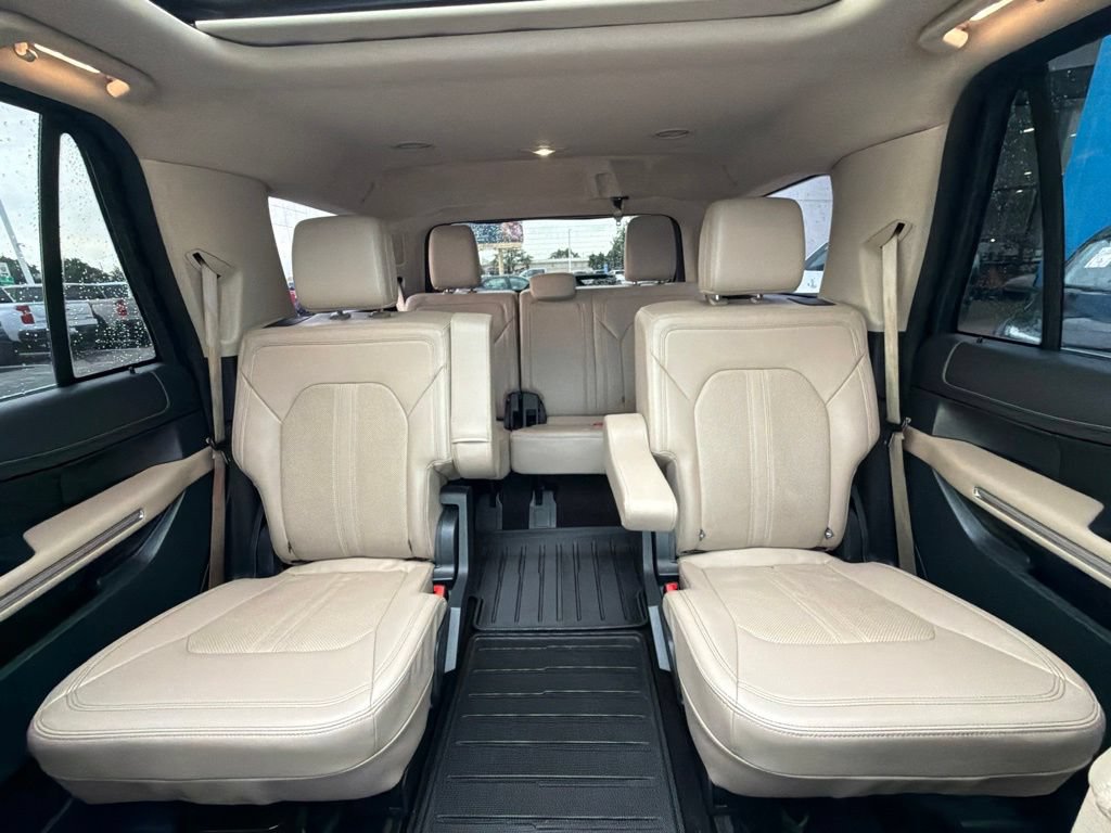 Used 2023 Ford Expedition Limited AWD/4WD image 39