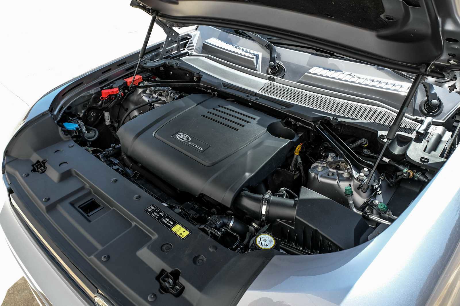 Used 2022 Land Rover Defender 90 image 42