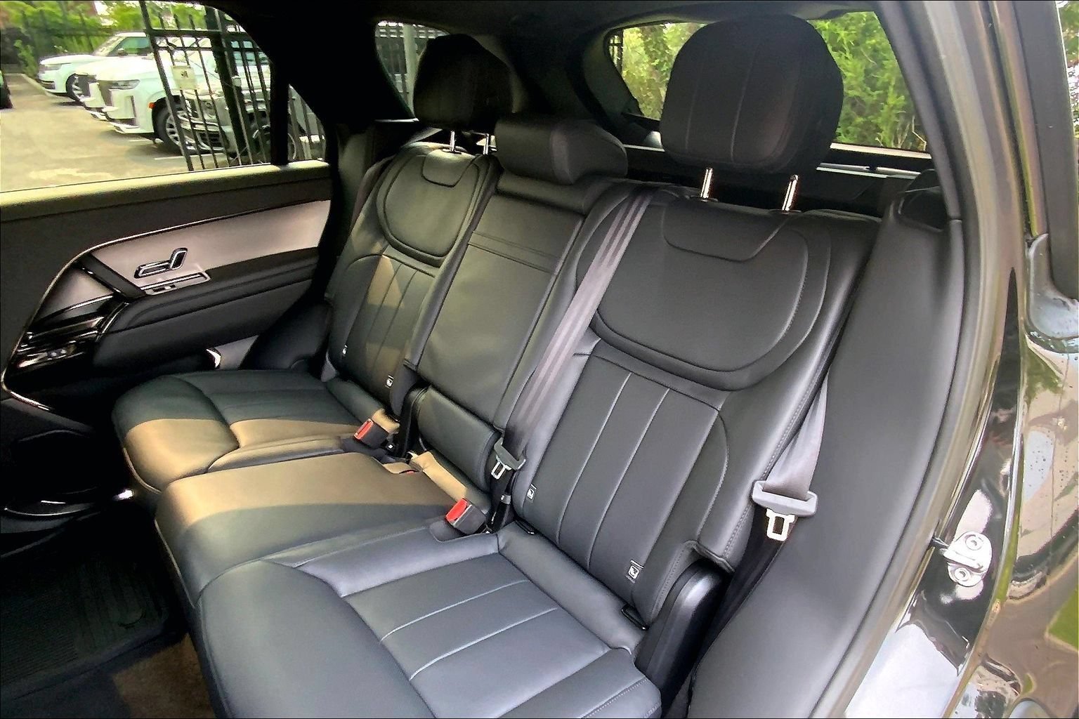 Certified 2026 Land Rover Range Rover Sport SE AWD/4WD image 20