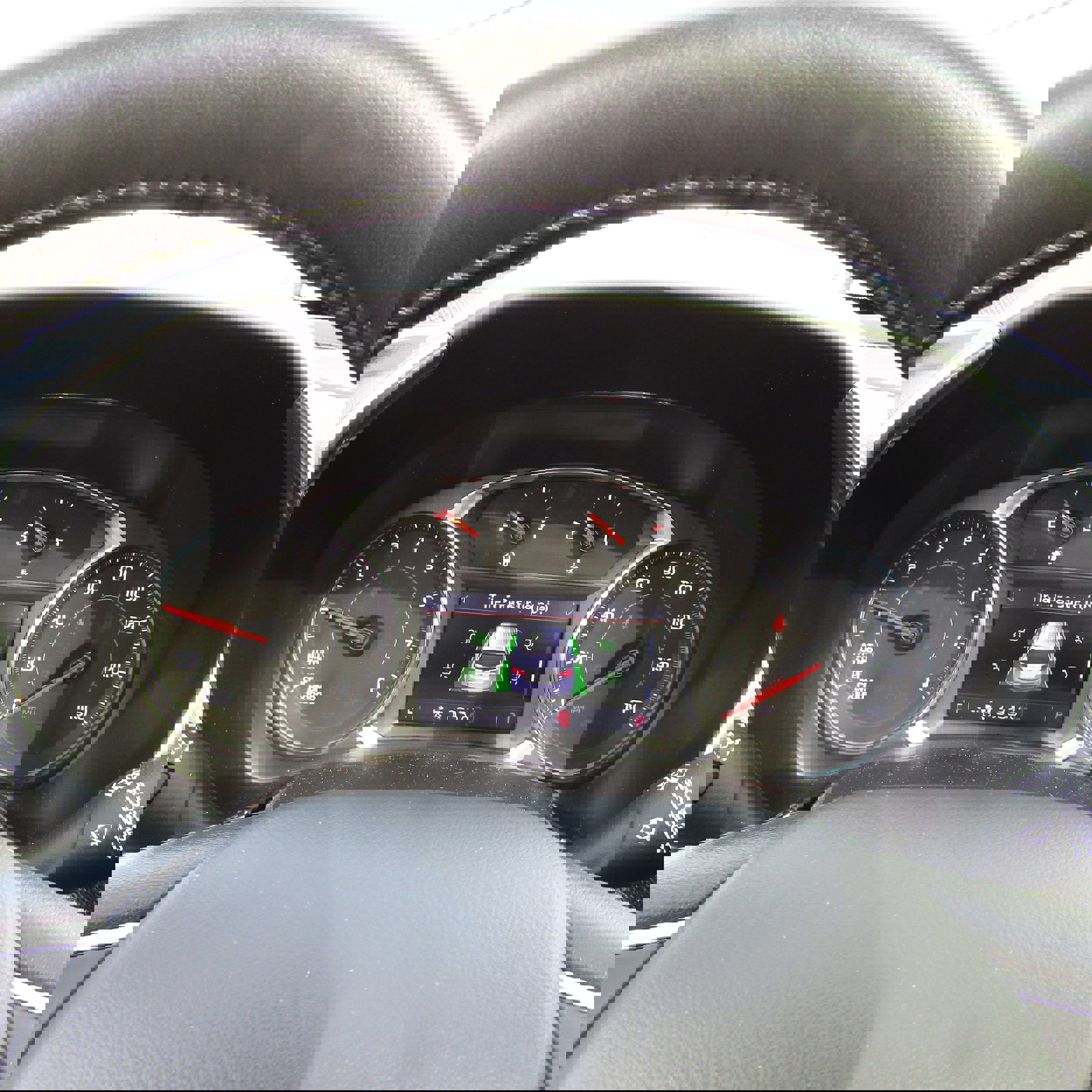 Used 2022 Chevrolet Equinox Premier image 9