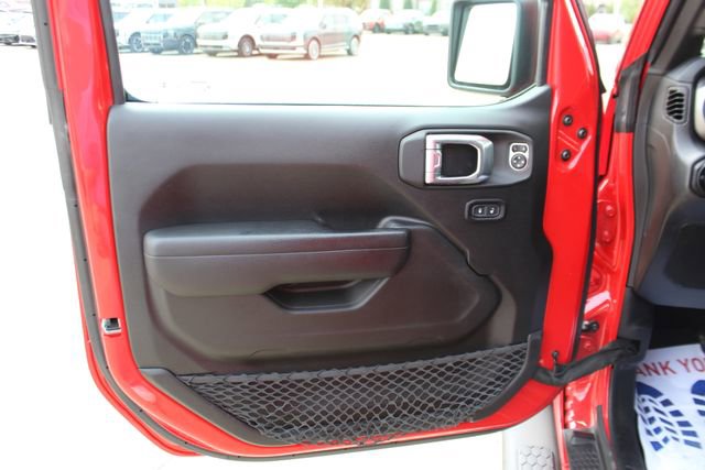 Used 2023 Jeep Wrangler Sport S image 9