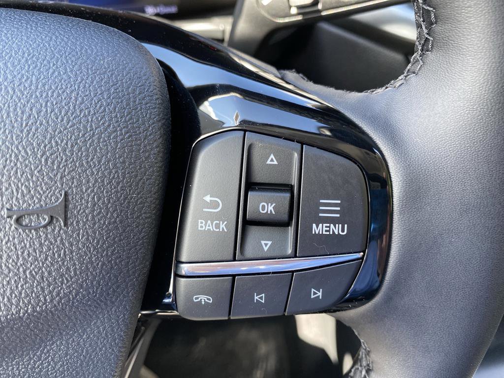 New 2025 Ford Escape SE w/ Class II Trailer Tow Package image 33