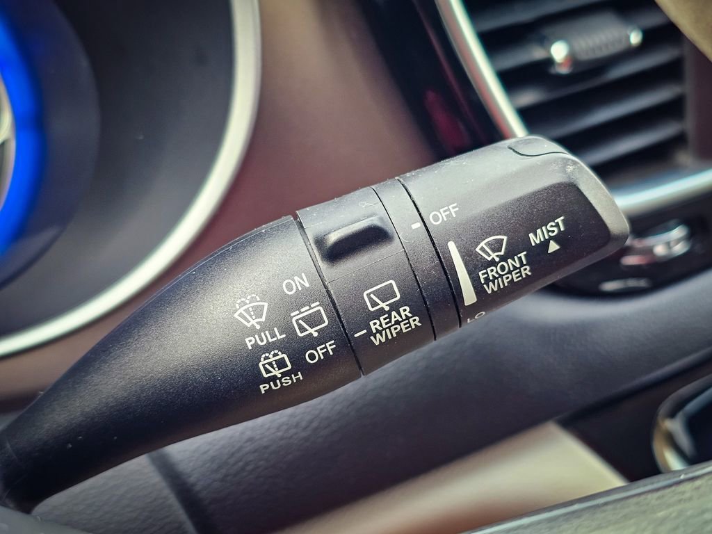 Used 2018 Chrysler Pacifica Touring Plus image 17