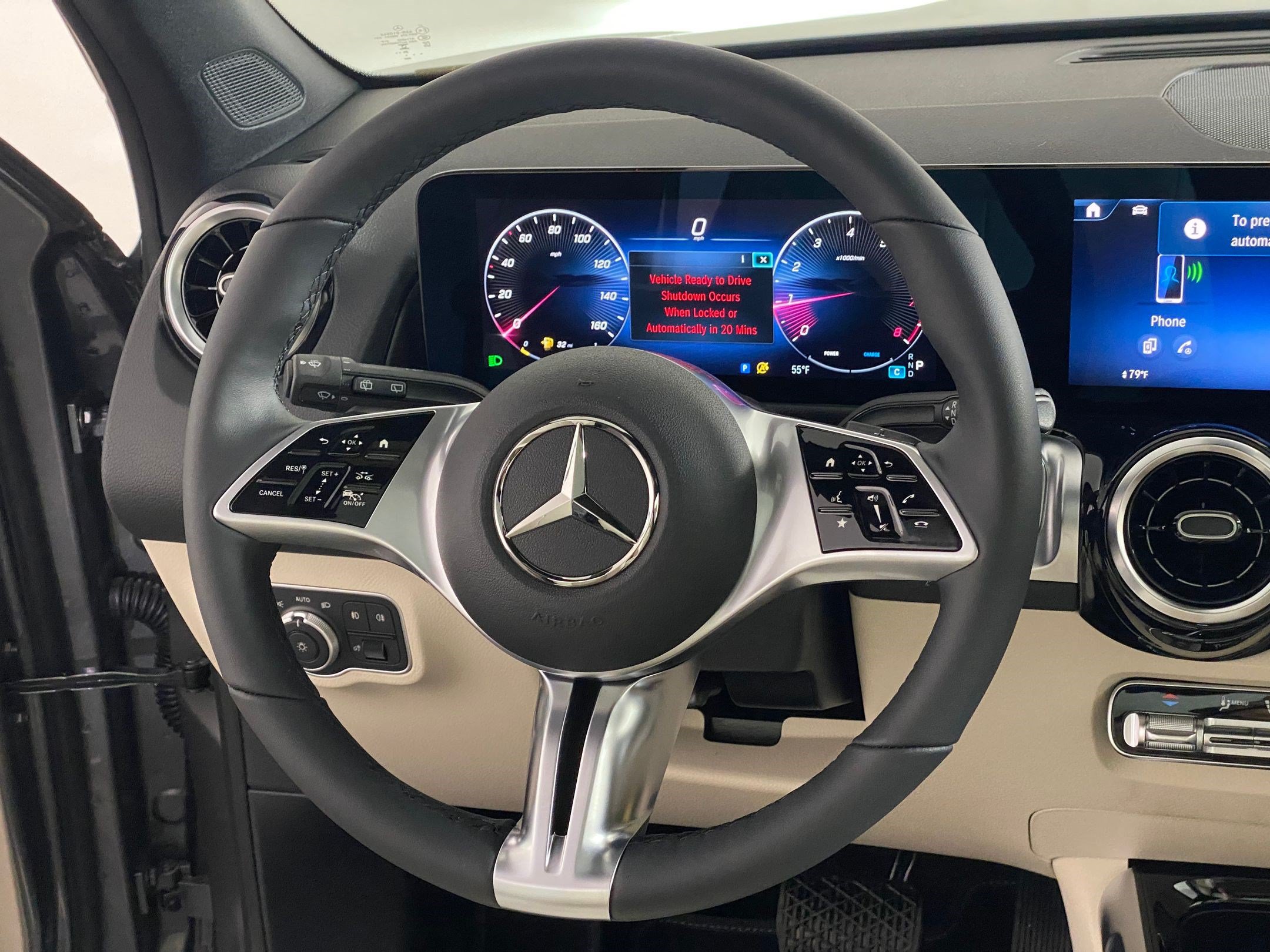 Used 2026 Mercedes-Benz GLB 250 4MATIC image 17