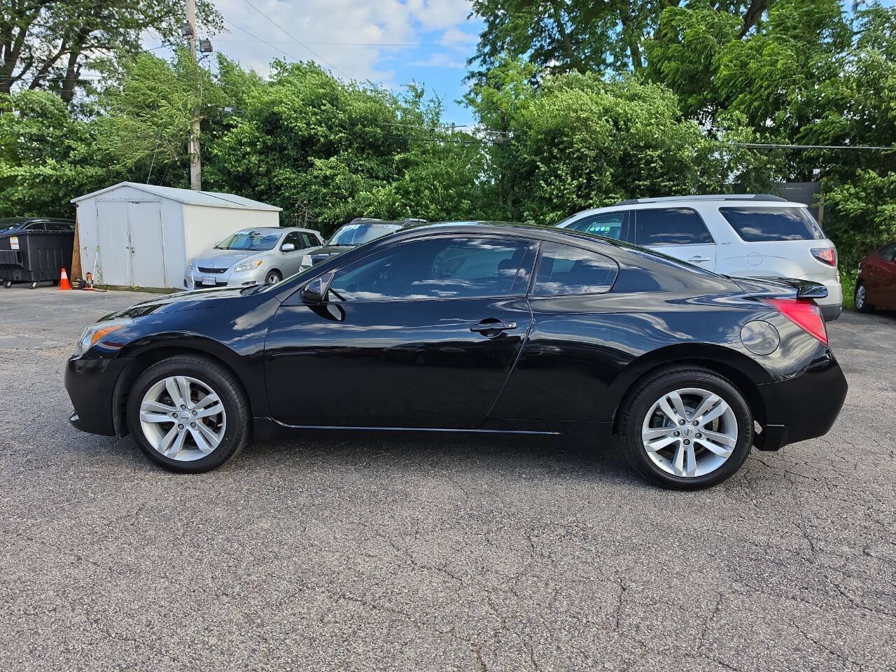 Used 2011 Nissan Altima 2.5 S w/ Convenience Pkg FWD image 3