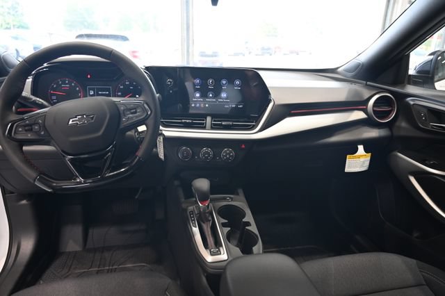 New 2026 Chevrolet Trax RS w/ Sunroof Package FWD image 12