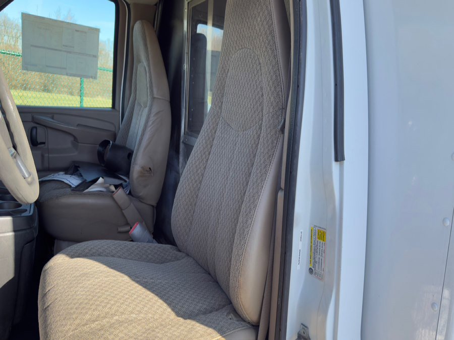 Used 2009 GMC Savana 3500 image 15