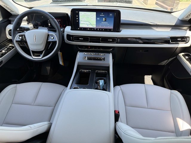 New 2026 Lincoln Aviator 2WD image 23