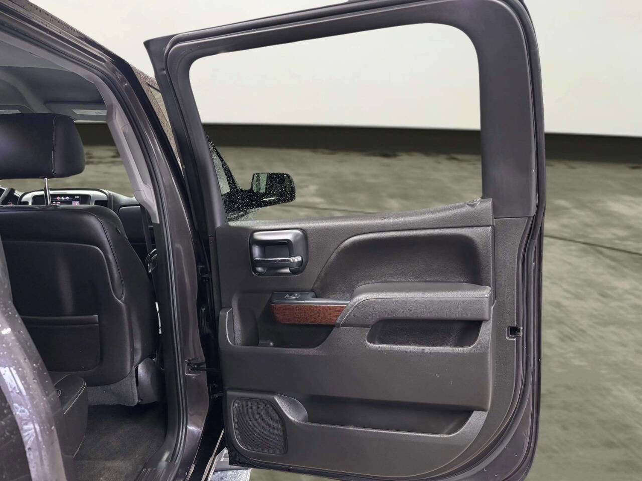 Used 2014 GMC Sierra 1500 SLT w/ SLT Crew Cab Value Package image 17