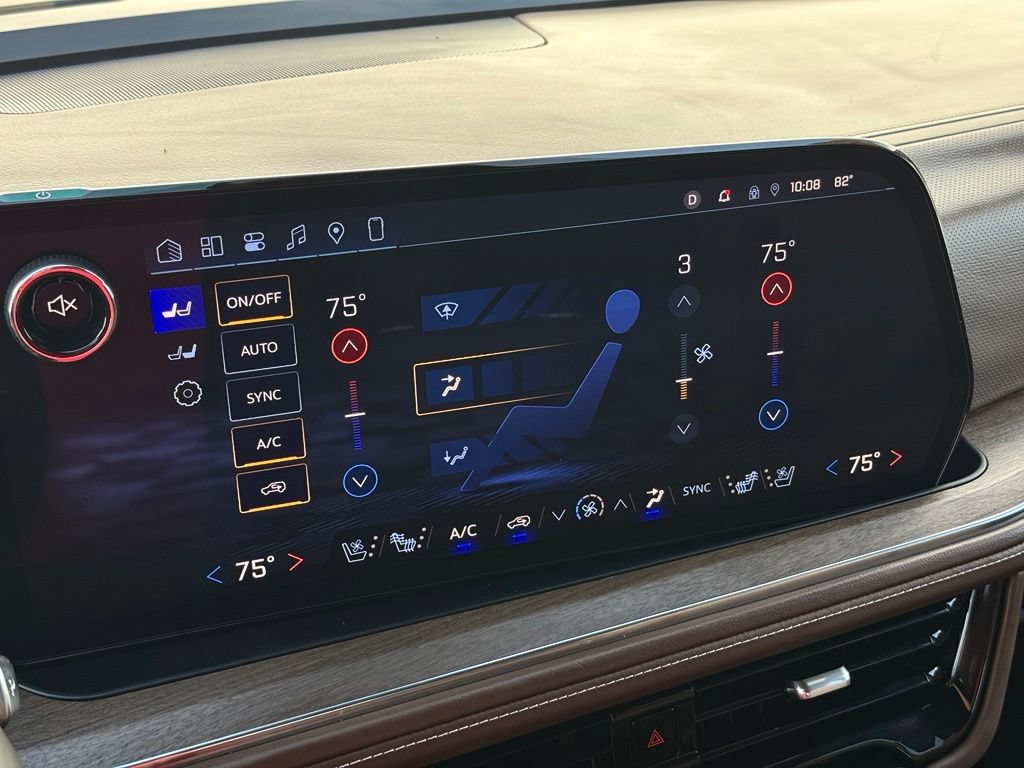 Used 2025 Chevrolet Tahoe High Country AWD/4WD image 39