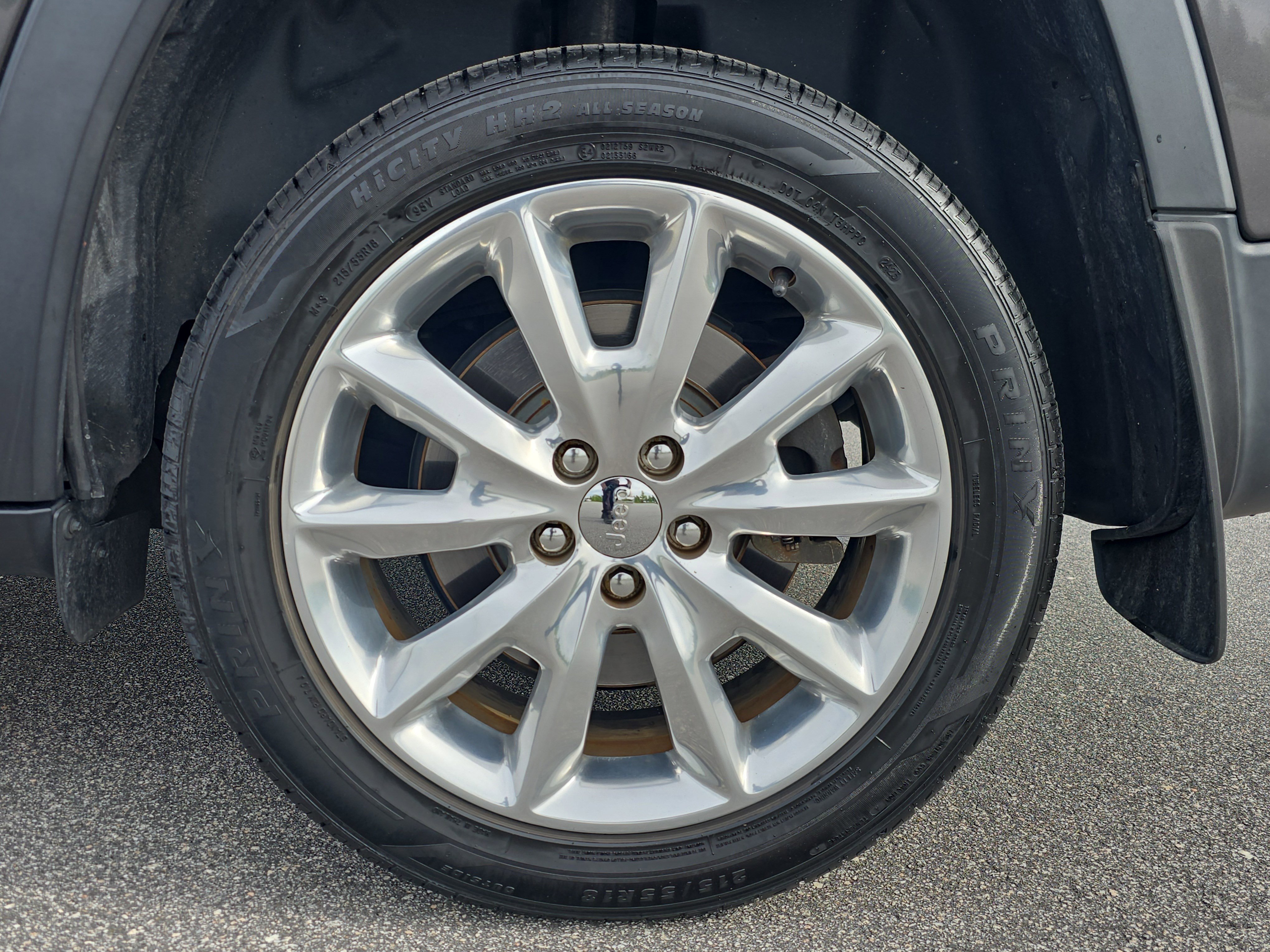 Used 2017 Jeep Cherokee Limited image 30
