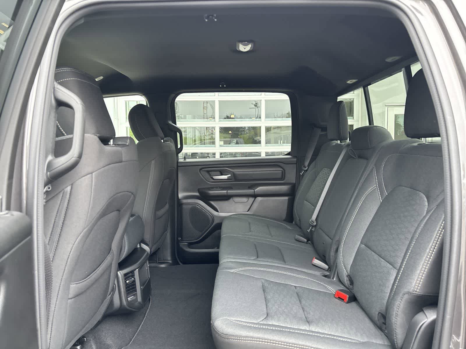 New 2026 RAM 1500 Express AWD/4WD image 7