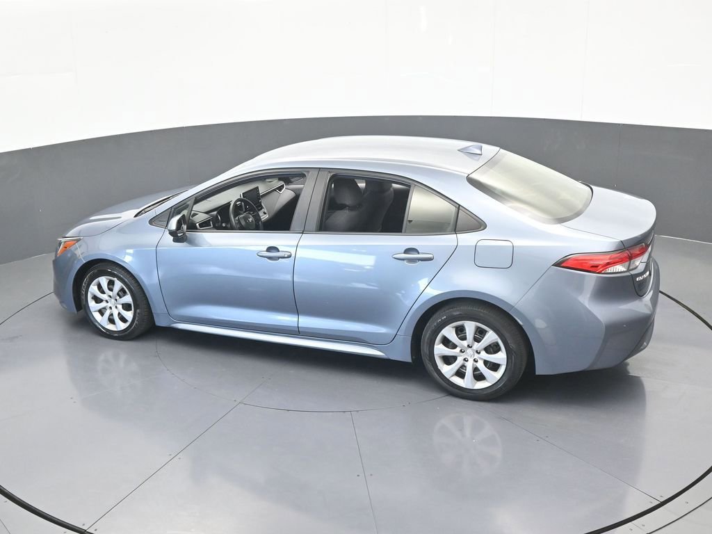 Used 2021 Toyota Corolla LE image 40