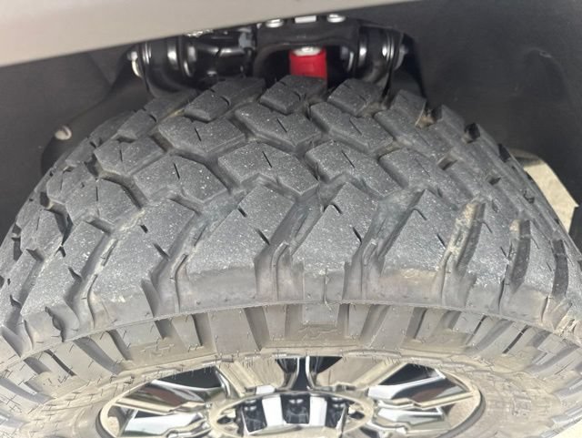 Used 2025 GMC Sierra 2500 AT4 w/ AT4 Premium Plus Package AWD/4WD image 24
