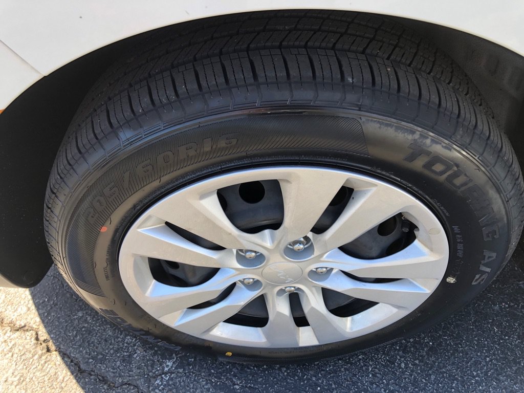 Used 2024 Kia Soul LX FWD image 11