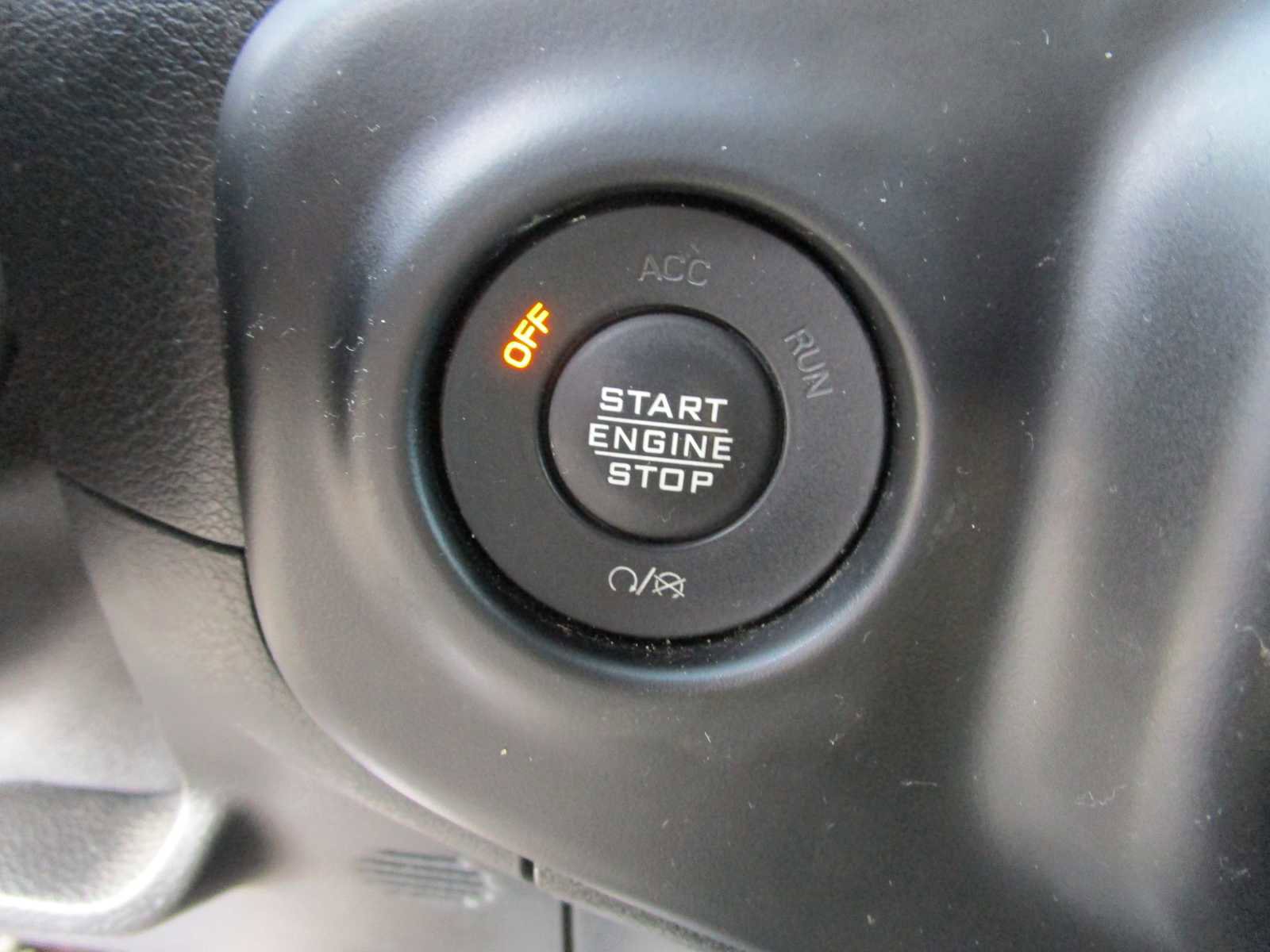 Certified 2021 Jeep Gladiator Sport image 18