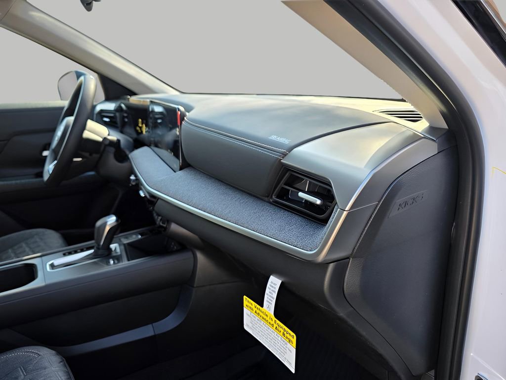 New 2026 Nissan Kicks SV w/ Cold Weather Package image 11