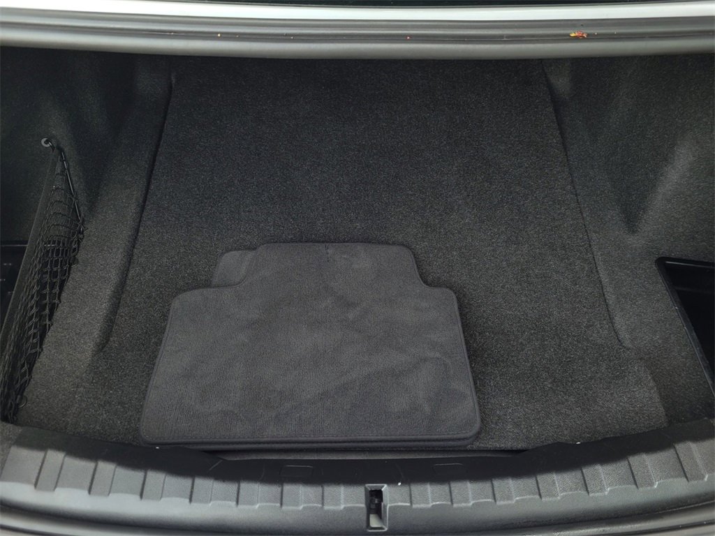 Used 2023 BMW 330i Sedan w/ Convenience Package image 26