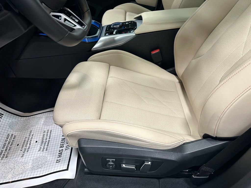 Used 2025 BMW X3 xDrive30i w/ M Sport Package image 13