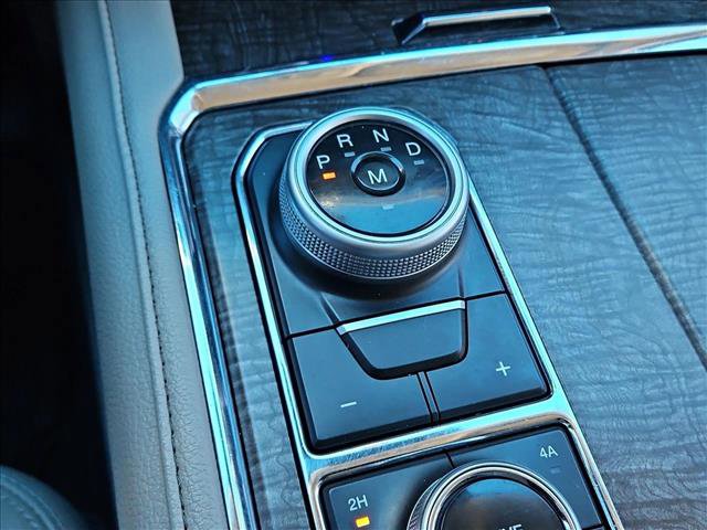 Used 2021 Ford Expedition Max Limited image 12