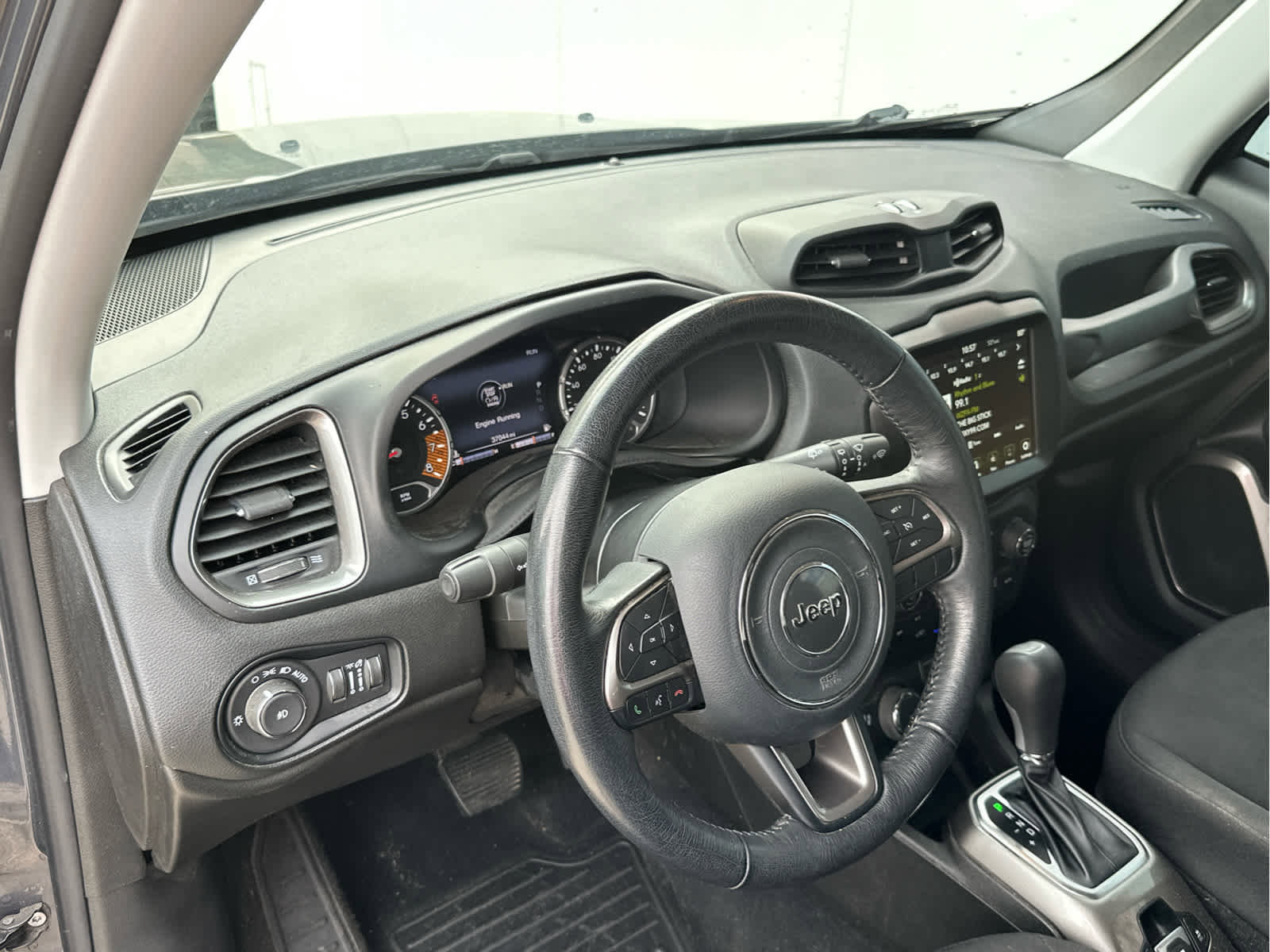 Used 2022 Jeep Renegade Latitude w/ Convenience Group image 27