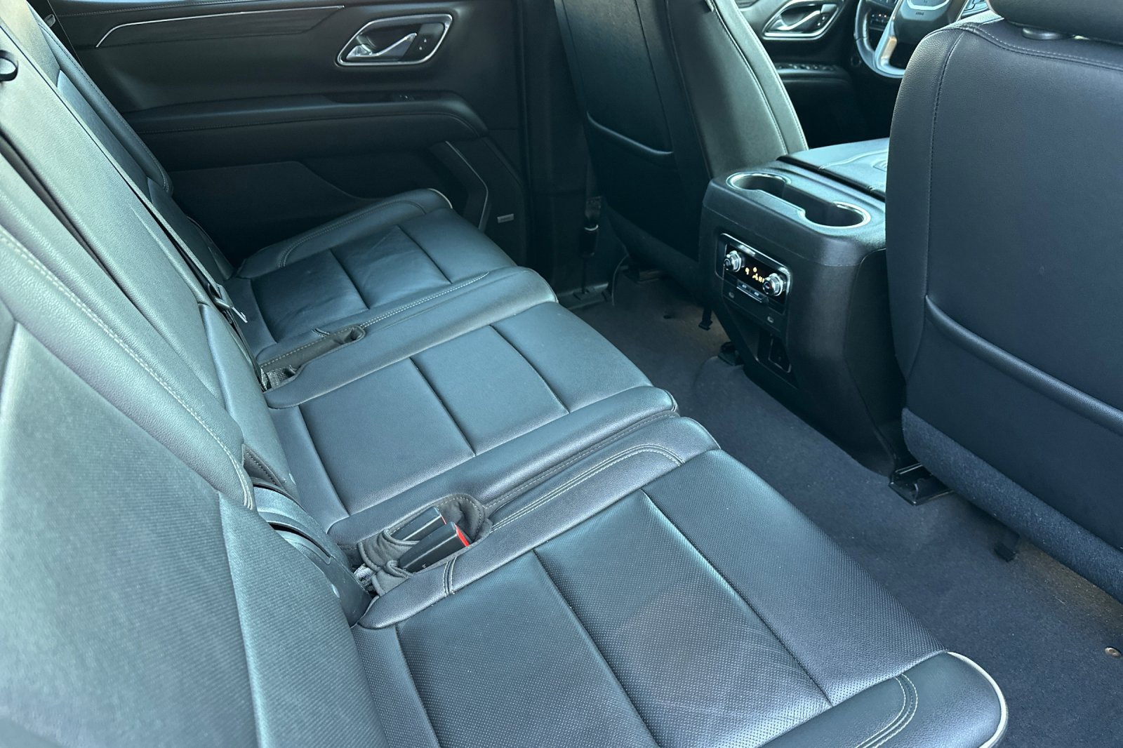 Used 2021 GMC Yukon SLT image 20