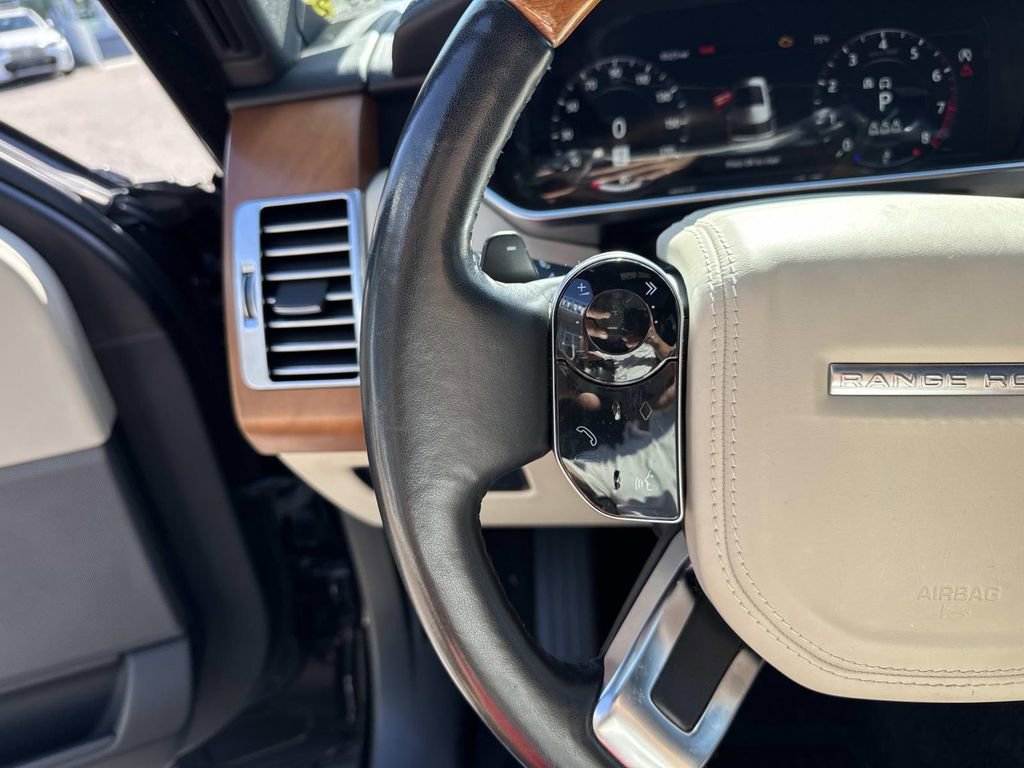 Used 2019 Land Rover Range Rover Long Wheelbase Supercharged image 22