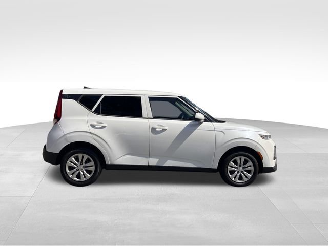 Used 2021 Kia Soul LX image 6