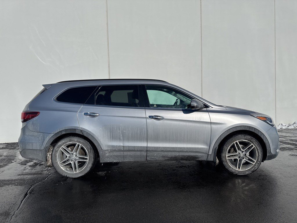 Used 2017 Hyundai Santa Fe SE w/ SE Ultimate Tech Package 03 image 2