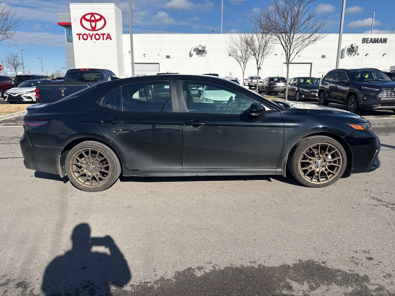 Certified 2023 Toyota Camry SE image 3