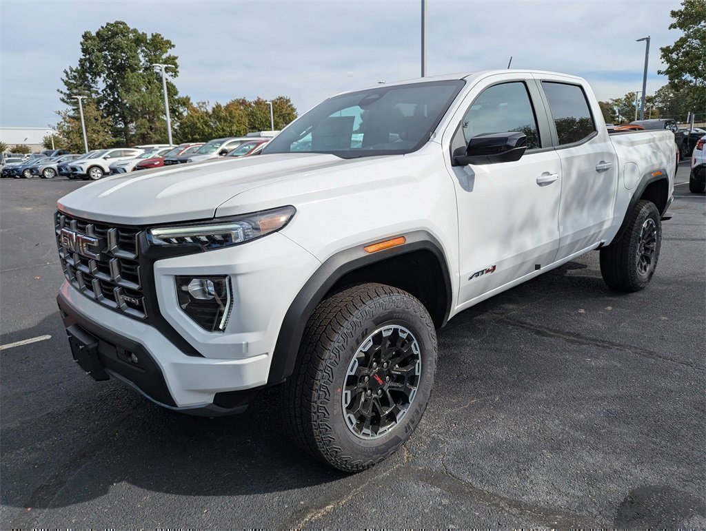 New 2026 GMC Canyon AT4 image 4