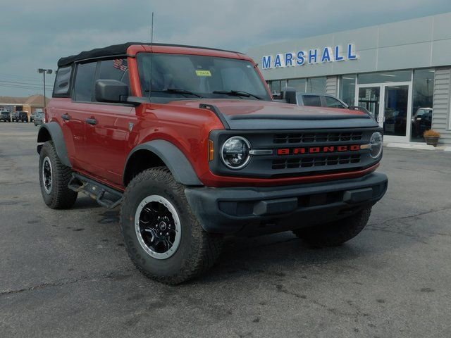 Used 2022 Ford Bronco 4-Door w/ Sasquatch Package image 2