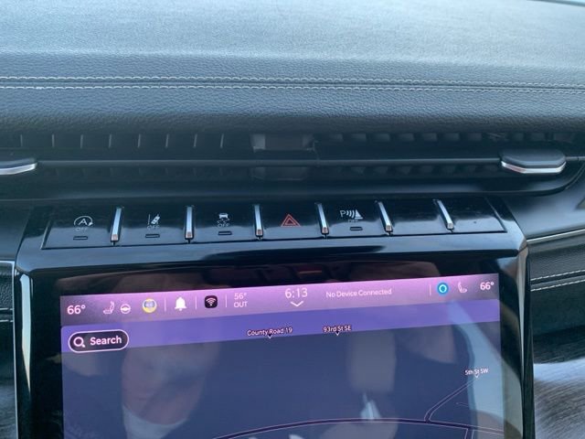 Used 2022 Jeep Grand Cherokee L Limited image 19