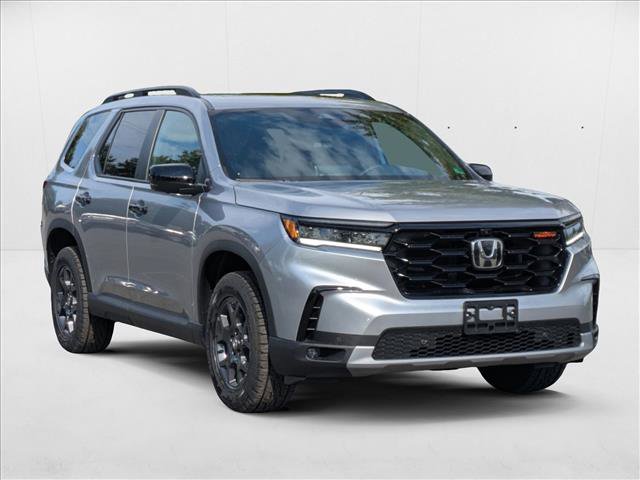New 2025 Honda Pilot TrailSport image 7
