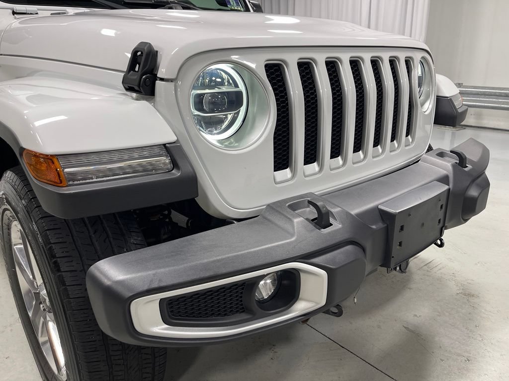 Used 2019 Jeep Wrangler Unlimited Sahara AWD/4WD image 11