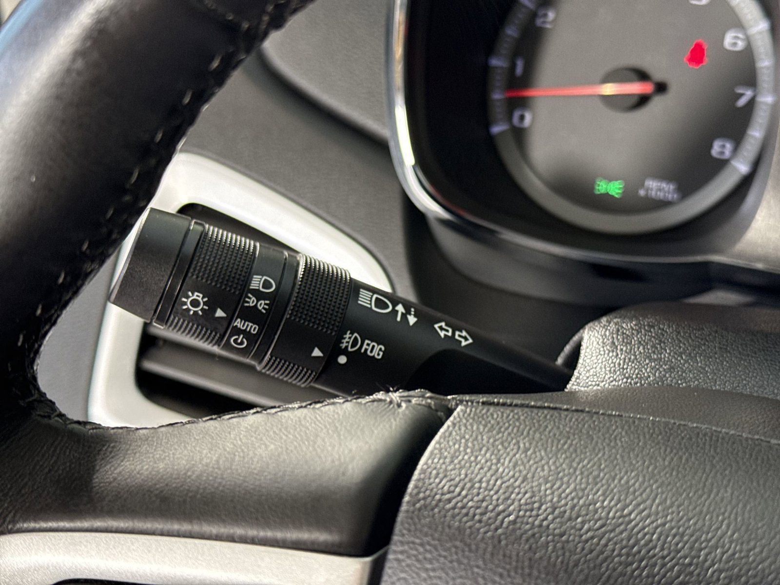 Used 2014 GMC Terrain SLE w/ Convenience Package AWD/4WD image 14