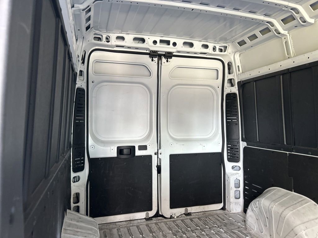 Used 2025 RAM ProMaster 2500 w/ Convenience Group FWD image 31