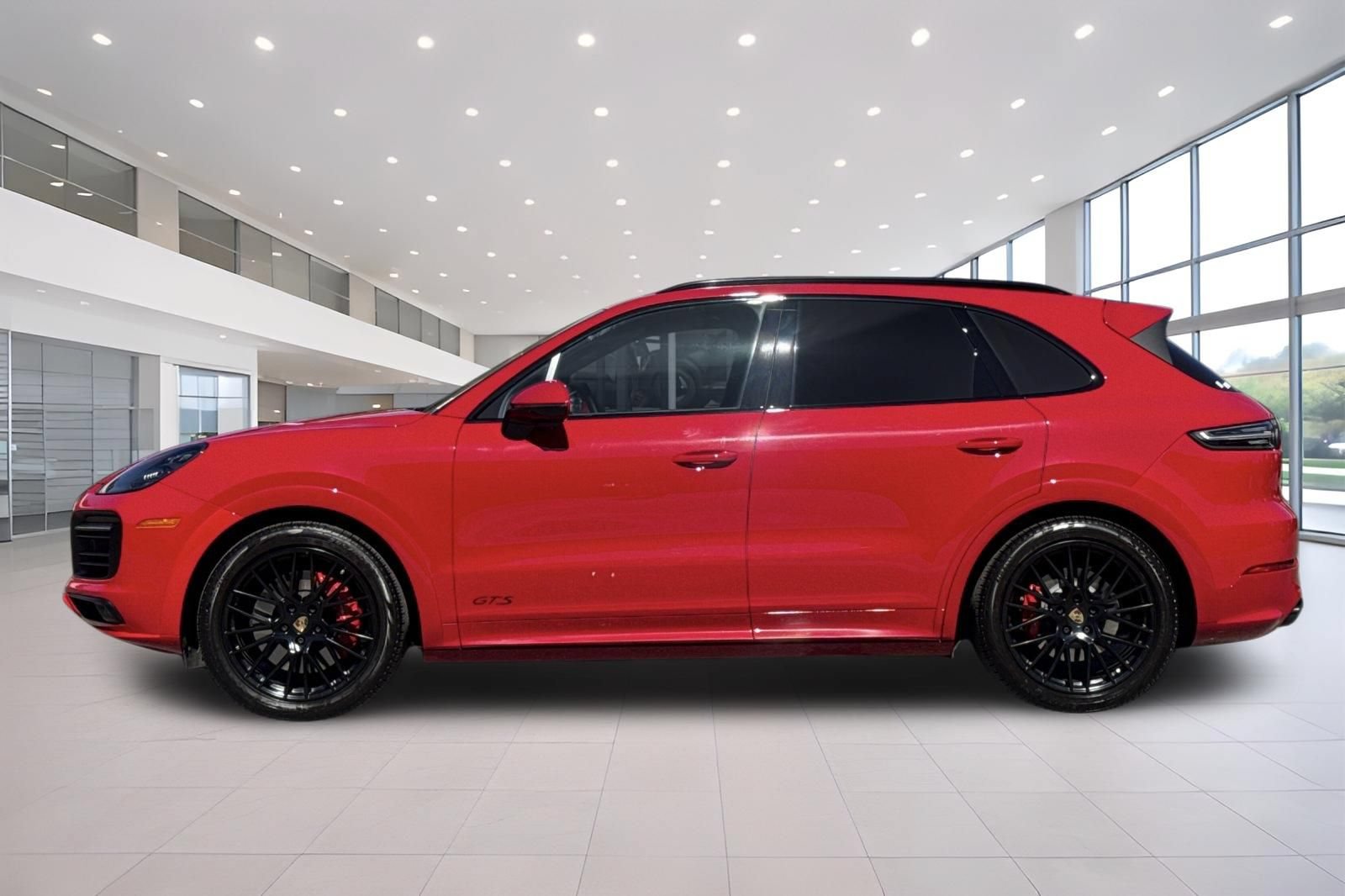 Used 2022 Porsche Cayenne GTS AWD/4WD image 7