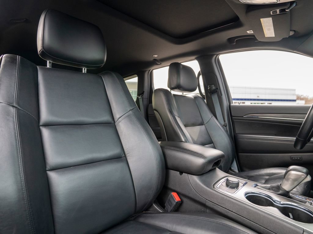 Used 2021 Jeep Grand Cherokee Limited image 27