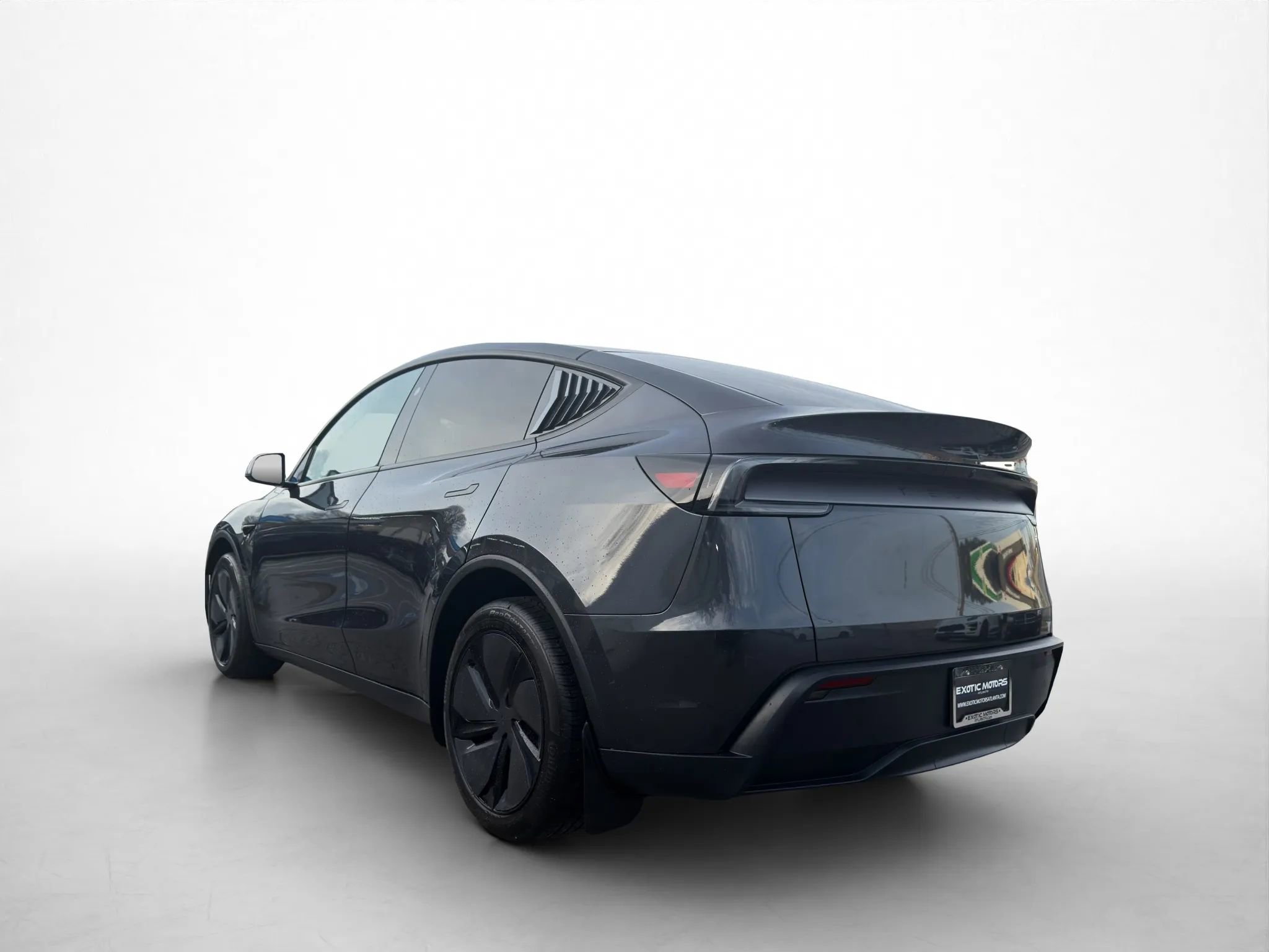 Used 2026 Tesla Model Y Long Range image 3