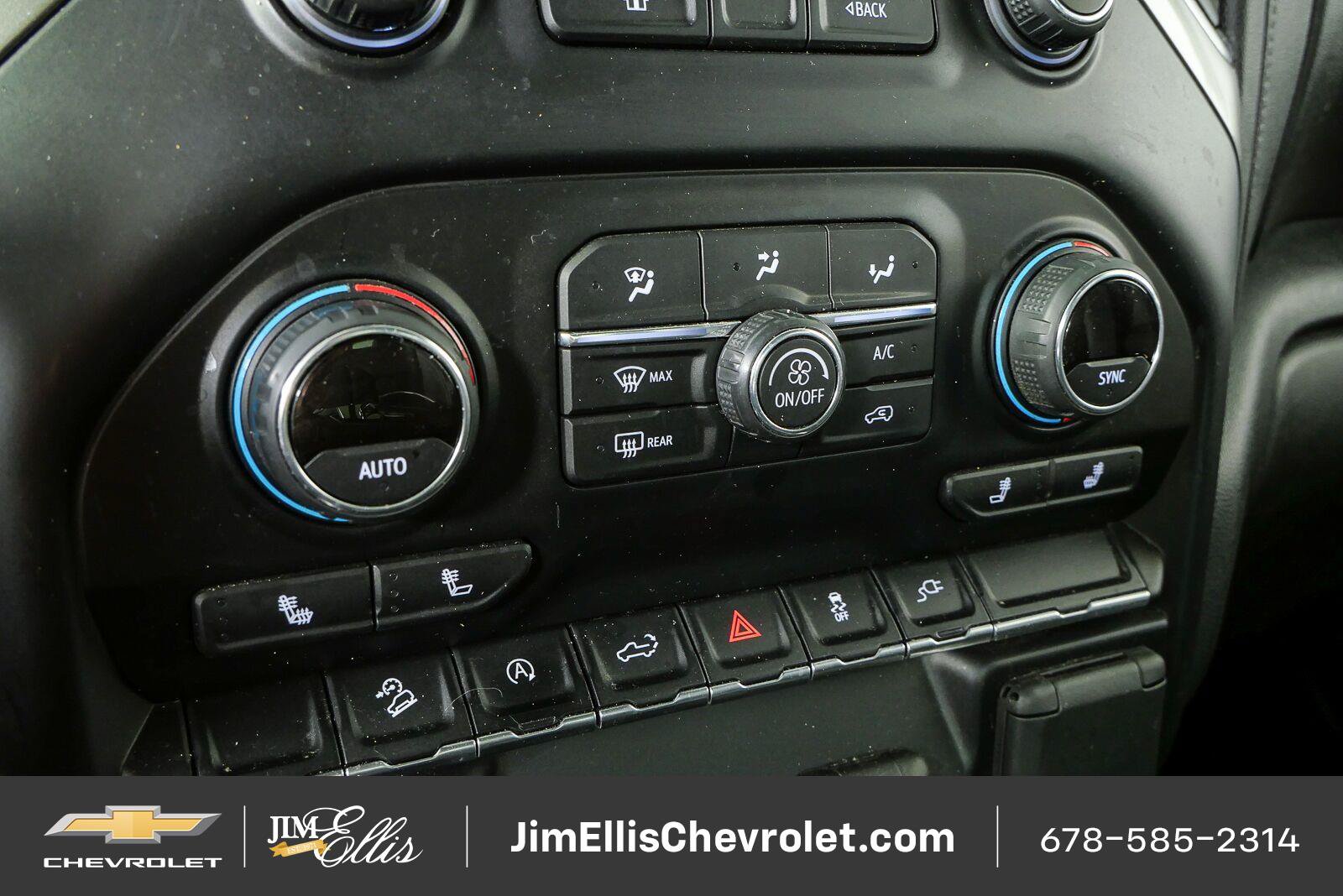 Used 2021 Chevrolet Silverado 1500 LT Trail Boss w/ Convenience Package II AWD/4WD image 16