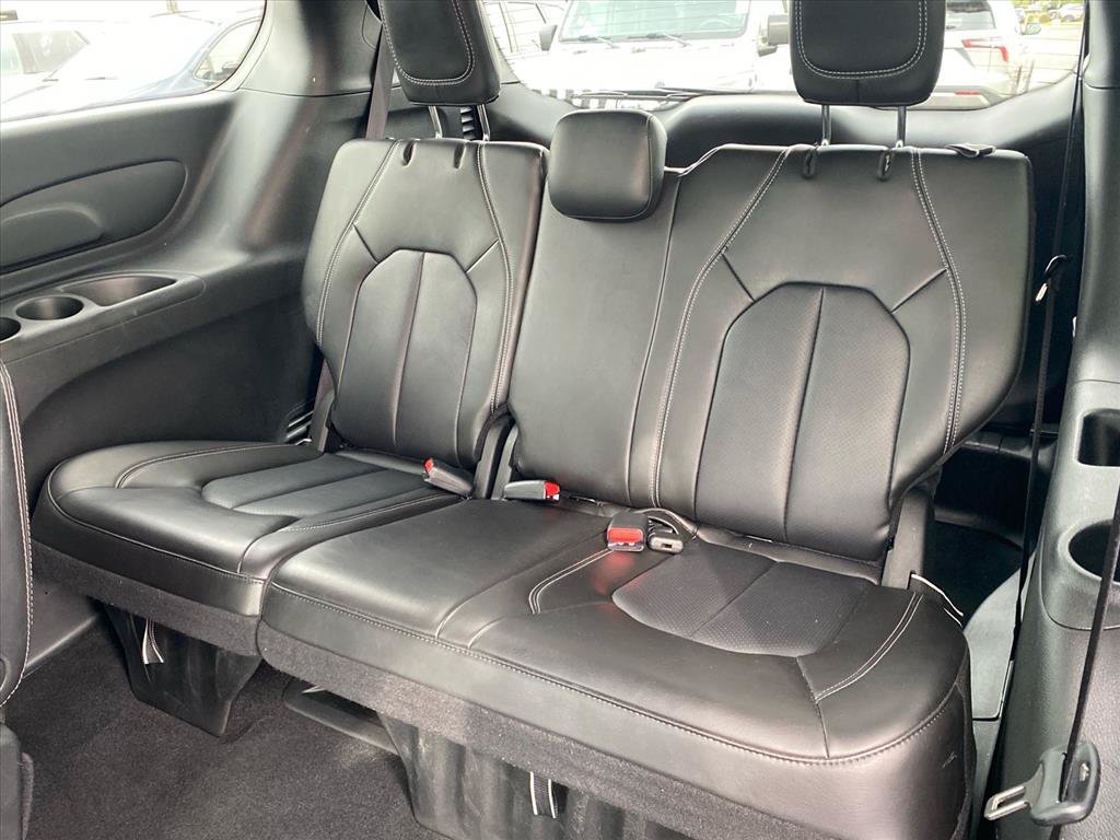 Used 2026 Chrysler Pacifica Select FWD image 22
