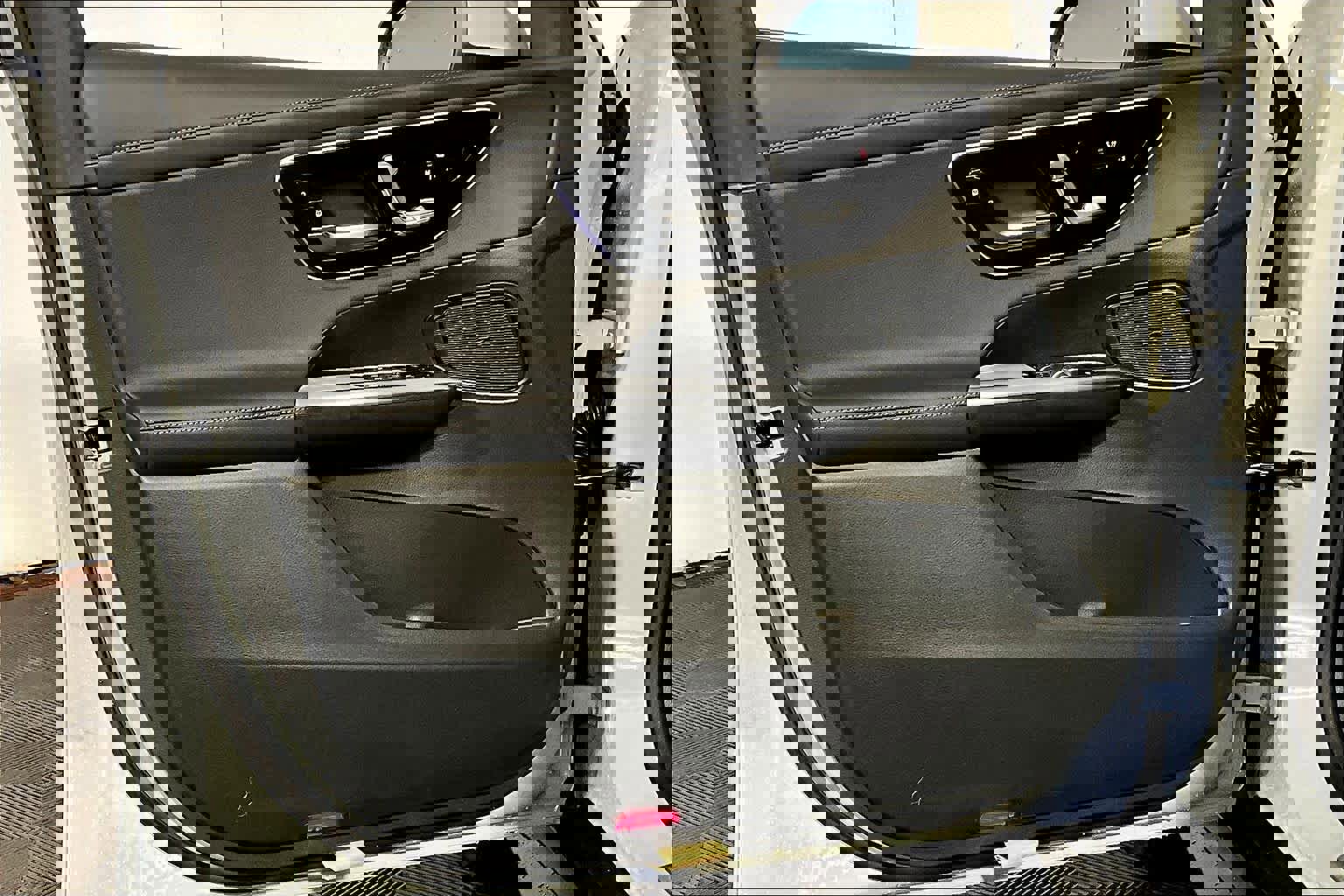 New 2026 Mercedes-Benz GLC 300 4MATIC image 11