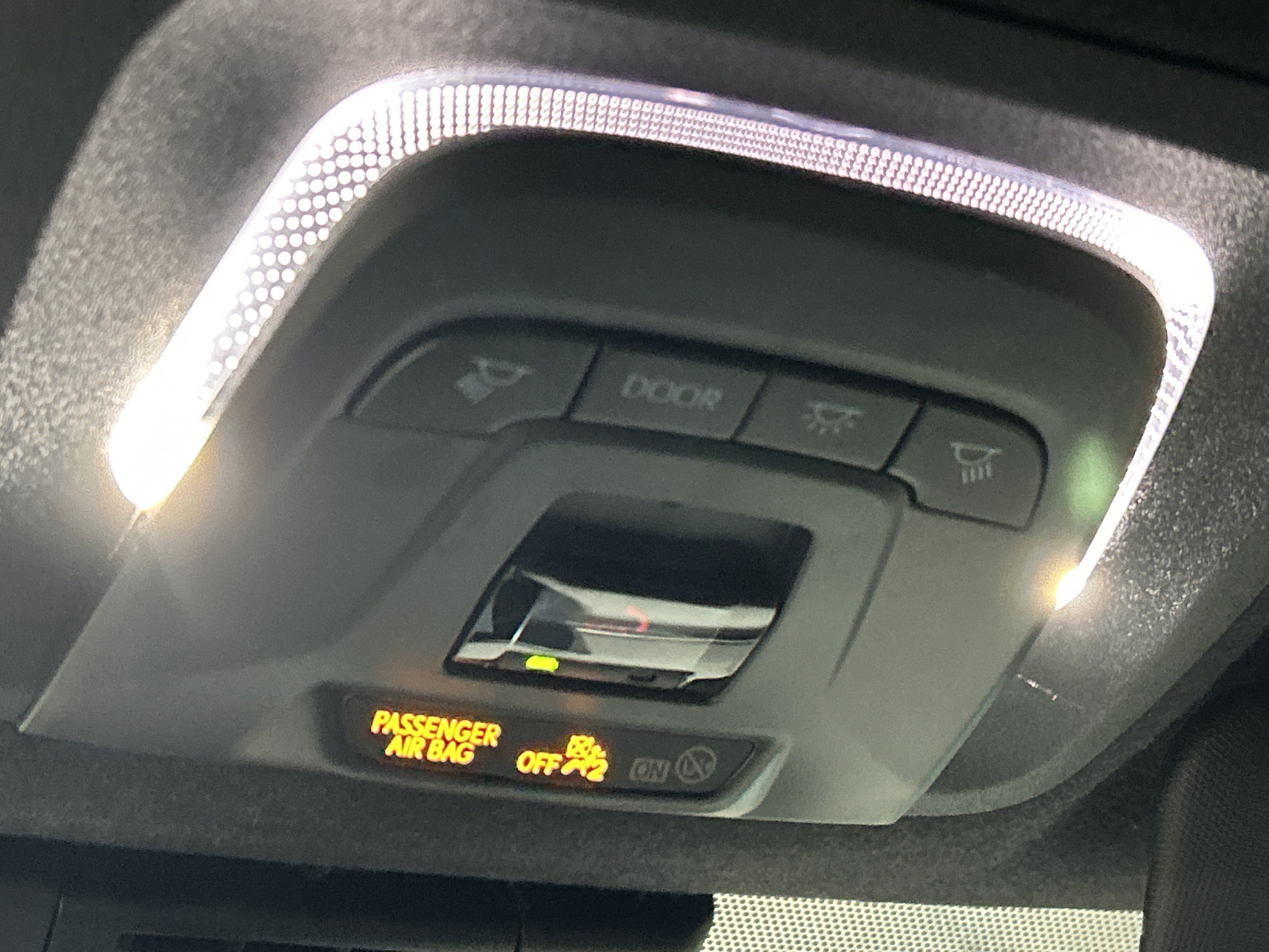 Used 2025 Toyota Corolla SE w/ Convenience Package FWD image 29