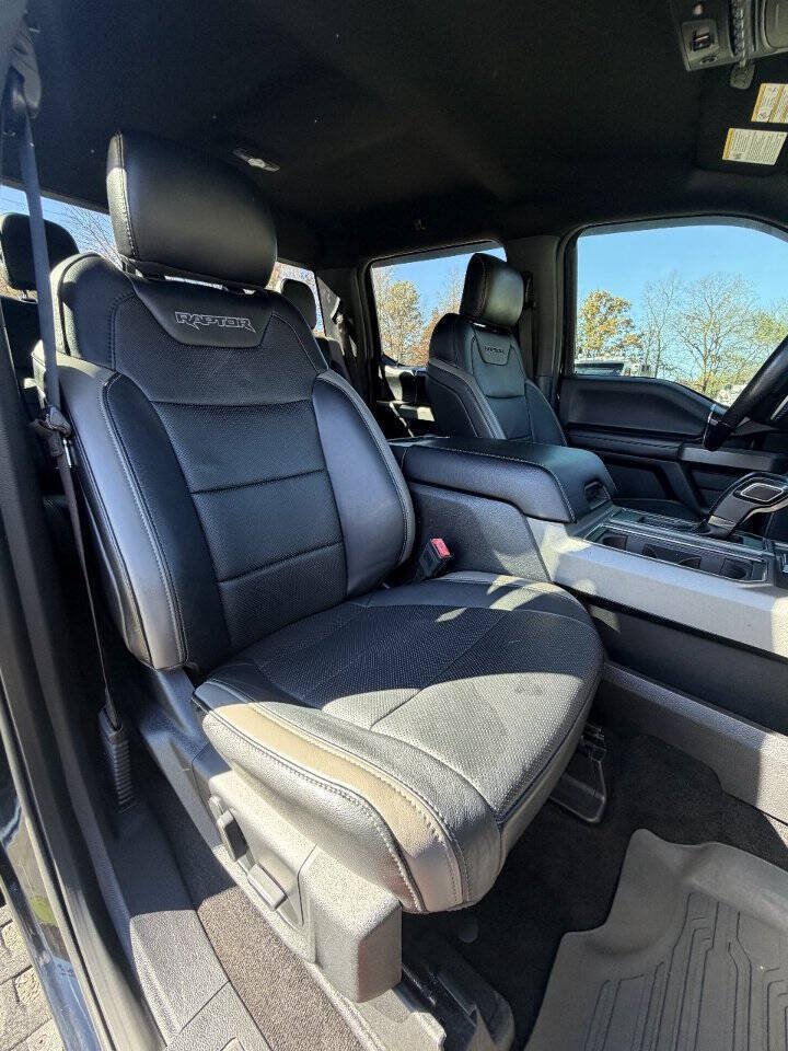 Used 2018 Ford F150 Raptor w/ Equipment Group 802A Luxury AWD/4WD image 17
